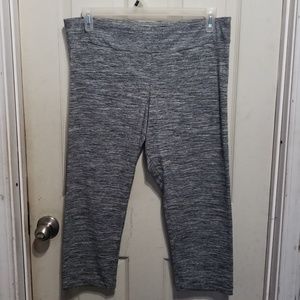 Time and Tru capri legging